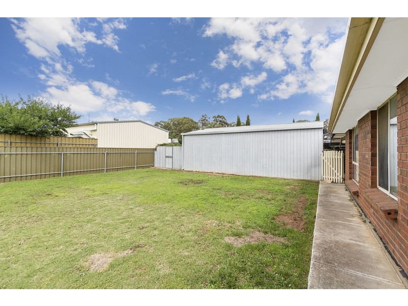 5 Hutton Avenue, Andrews Farm SA 5114