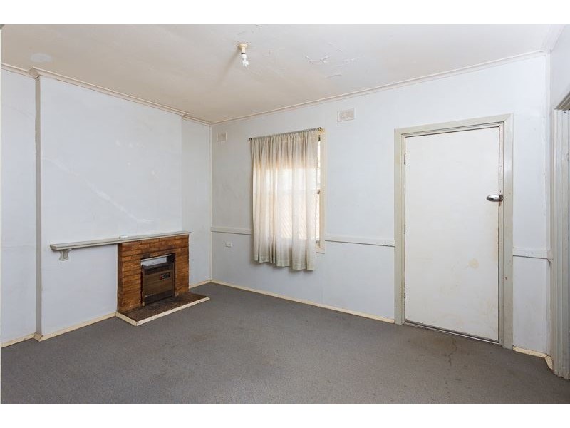 60 Stakes Crescent, Elizabeth Downs SA 5113