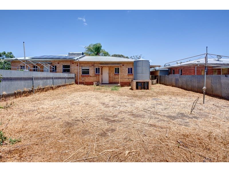 60 Stakes Crescent, Elizabeth Downs SA 5113