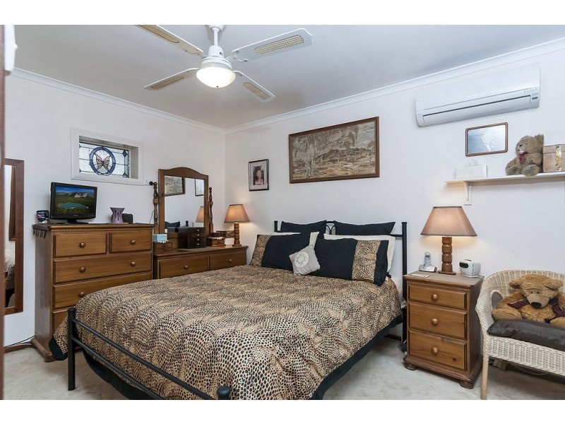 4 Hughes Court, Elizabeth East SA 5112