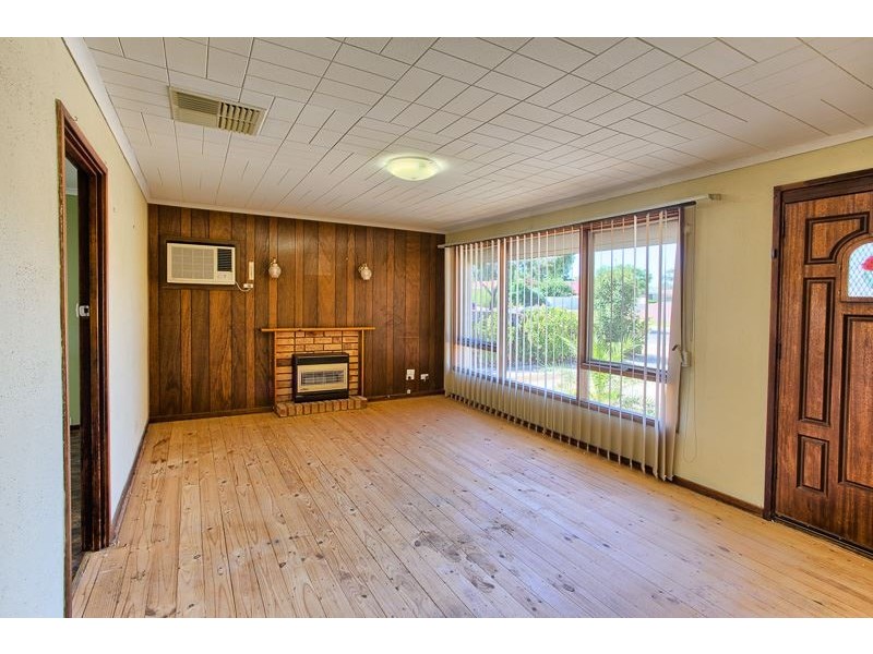 83 McKenzie Road, Elizabeth Downs SA 5113