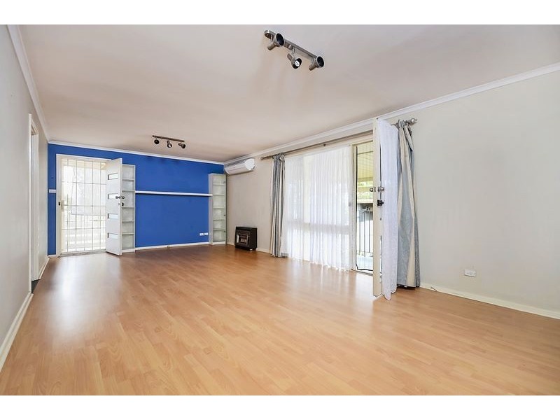 10 Paginton Crescent, Elizabeth East SA 5112