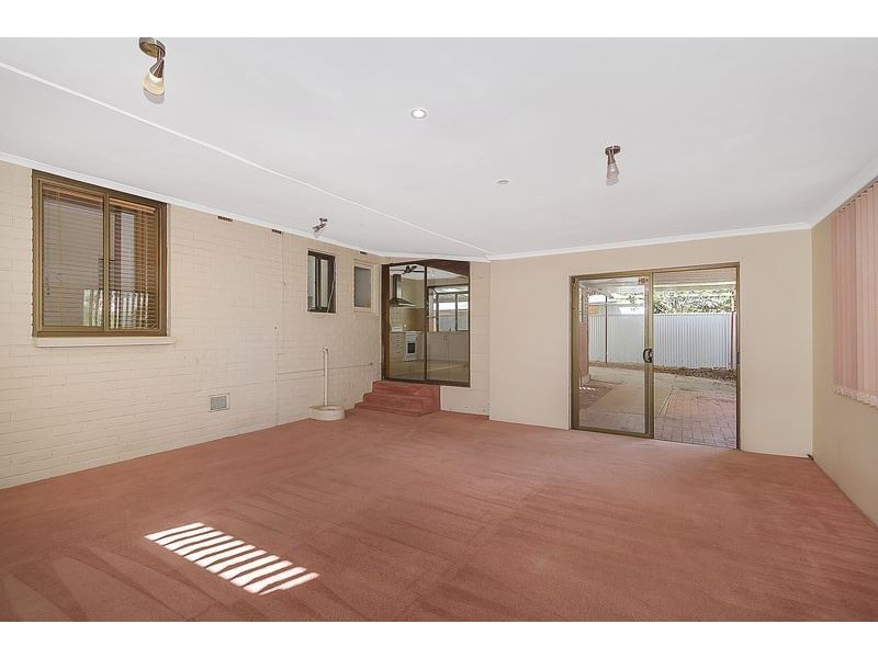 22 Campbell Road, Elizabeth Downs SA 5113