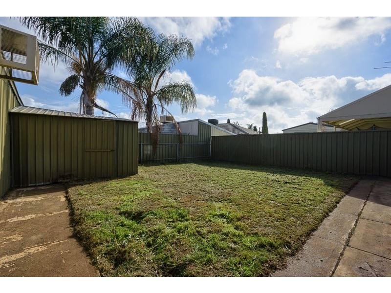 28 President Avenue, Andrews Farm SA 5114