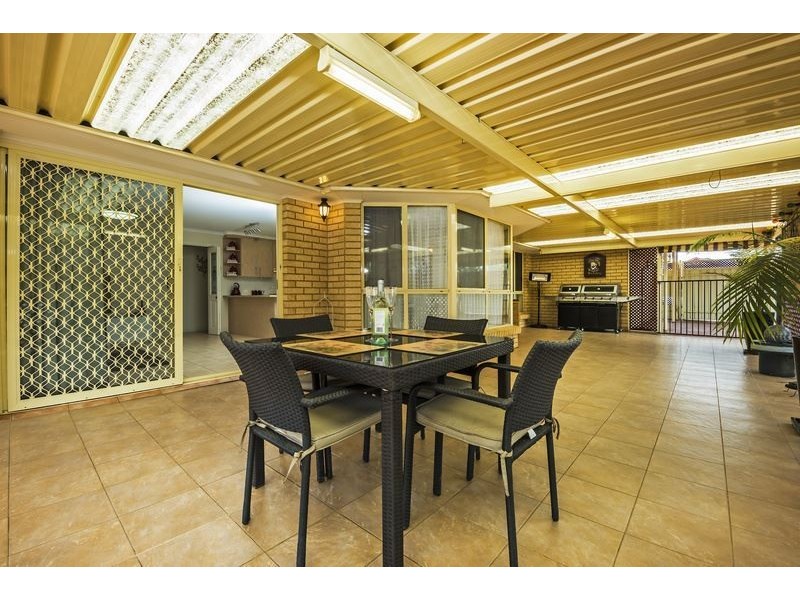 111 President Avenue, Andrews Farm SA 5114