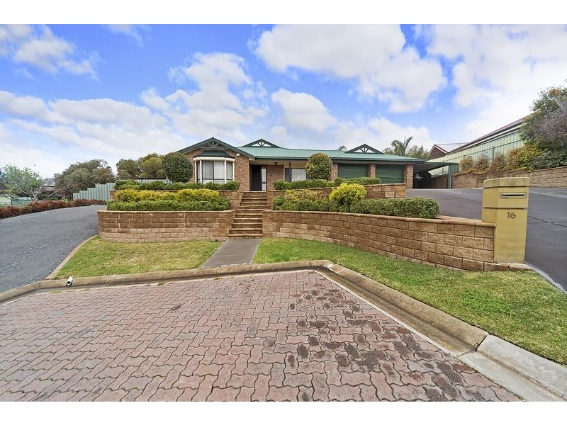 16 Linwood Grove, Hillbank SA 5112