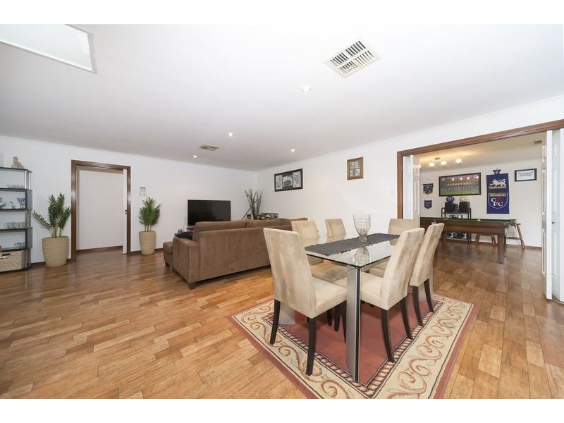 16 Linwood Grove, Hillbank SA 5112