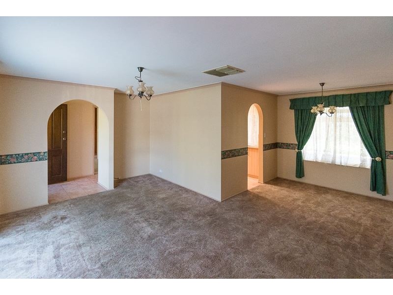 11 Clapton Drive, Paralowie SA 5108