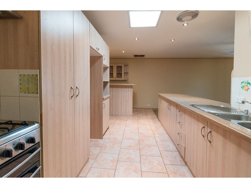 11 Clapton Drive, Paralowie SA 5108