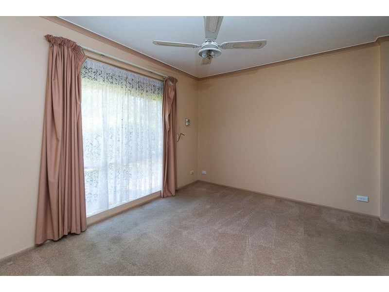 11 Clapton Drive, Paralowie SA 5108