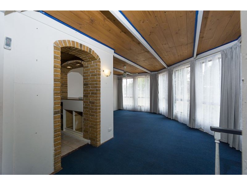 4 Haldane Street, Elizabeth Downs SA 5113