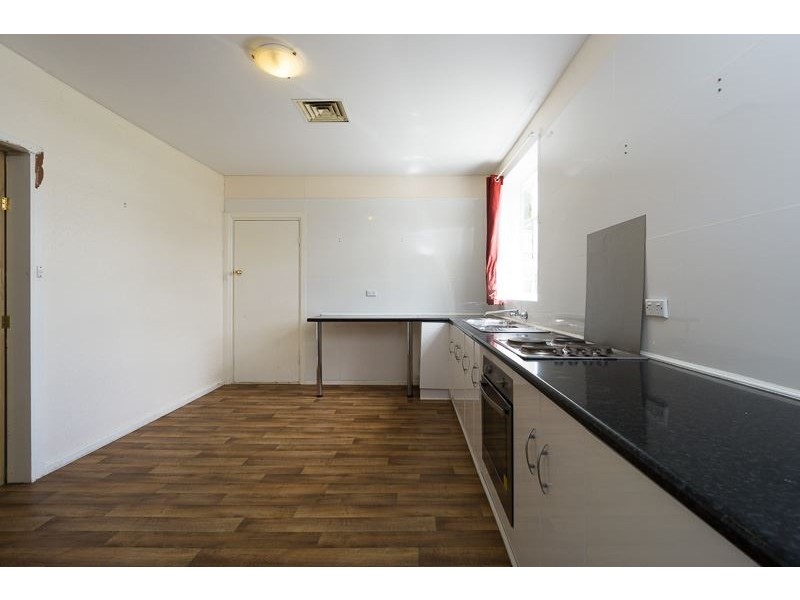 4 Haldane Street, Elizabeth Downs SA 5113