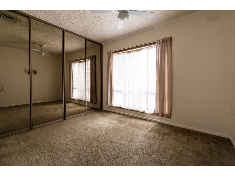 4 Haldane Street, Elizabeth Downs SA 5113