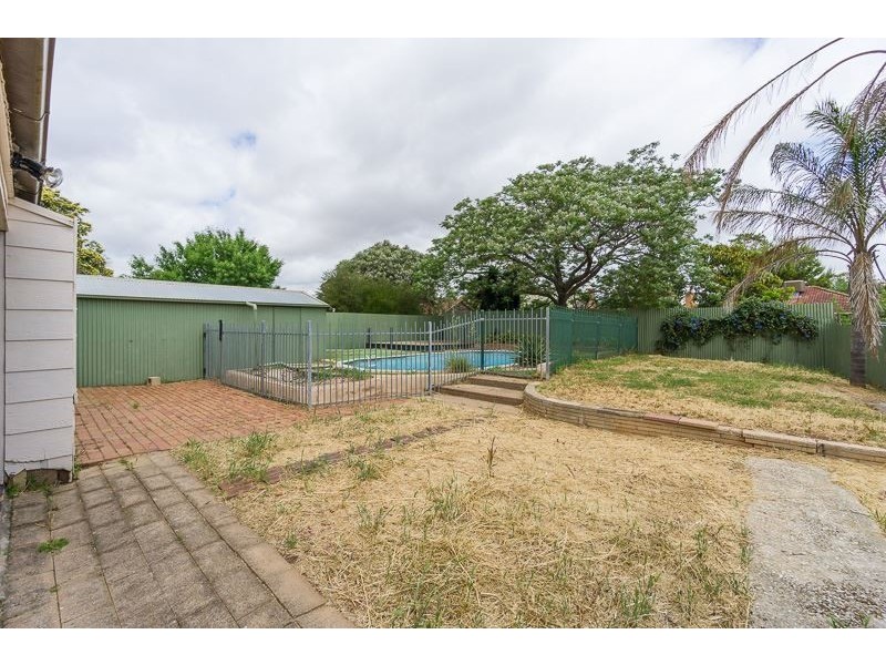 4 Haldane Street, Elizabeth Downs SA 5113