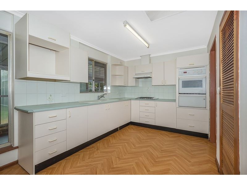 8 Redvers Road, Salisbury Park SA 5109