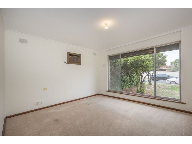 8 Redvers Road, Salisbury Park SA 5109