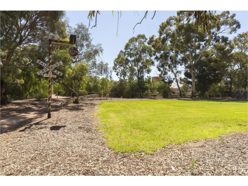 8 Makin Street, Hamley Bridge SA 5401