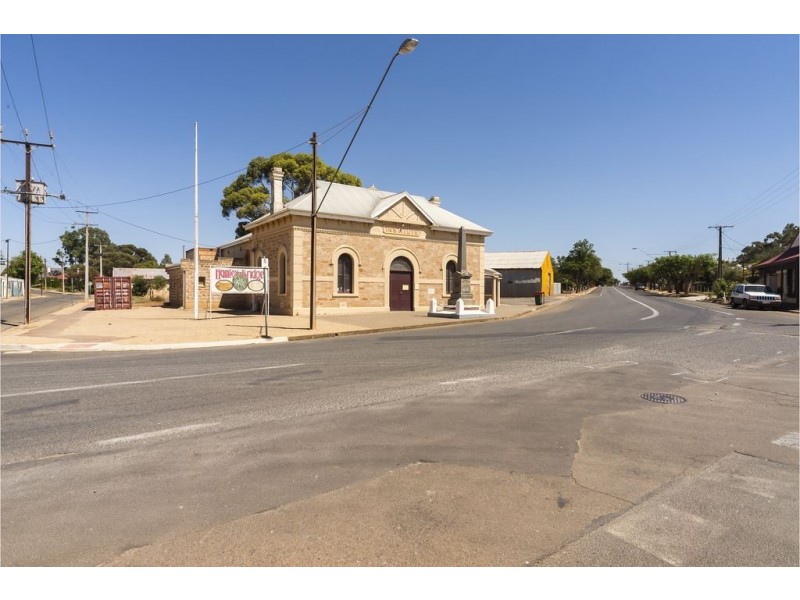 8 Makin Street, Hamley Bridge SA 5401
