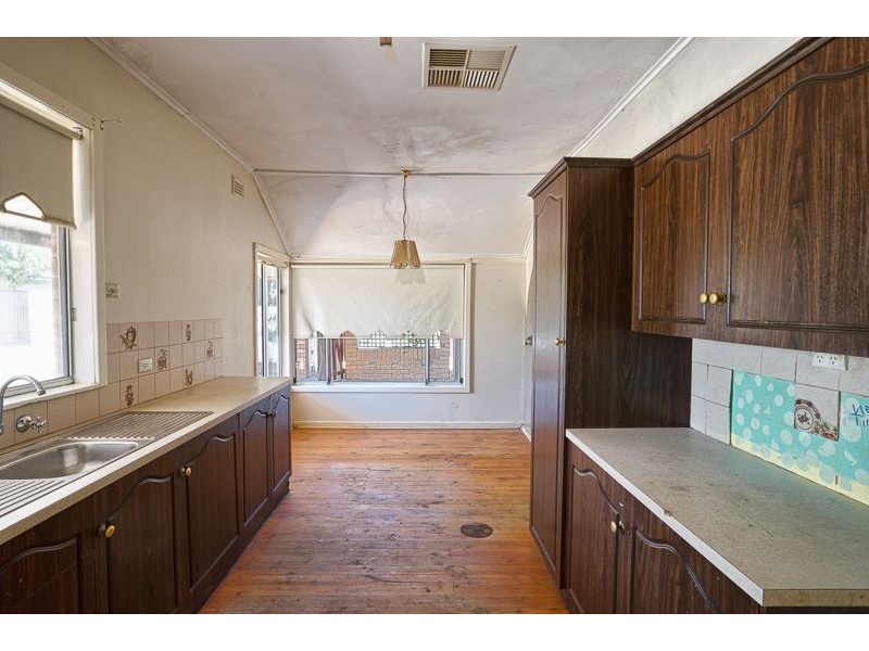 15 Barritt Street, Elizabeth Downs SA 5113