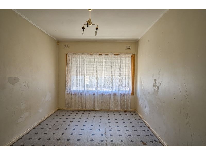 15 Barritt Street, Elizabeth Downs SA 5113