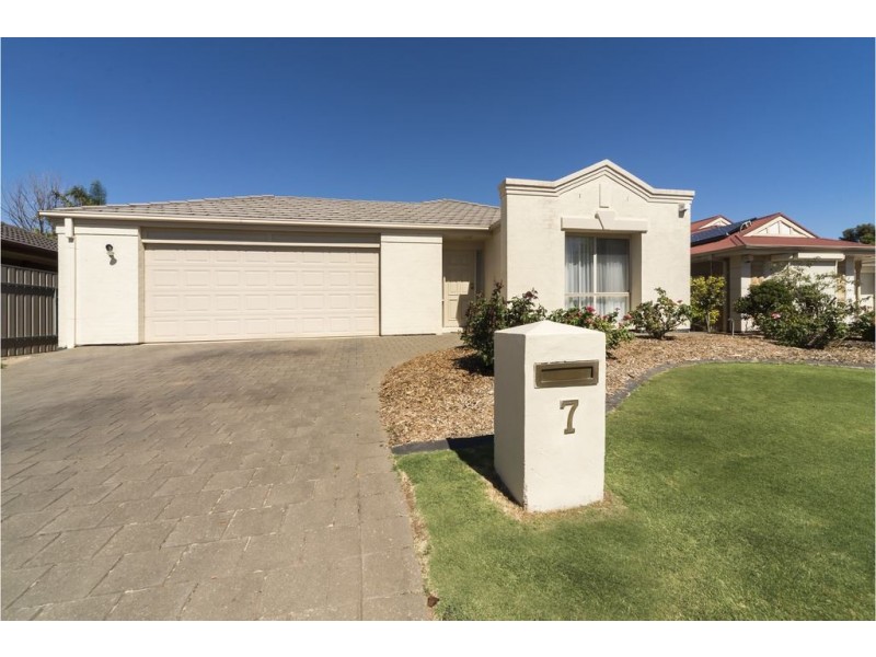 7 Birchen Avenue, Parafield Gardens SA 5107