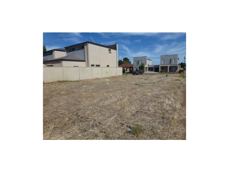 1 Glades Walk, Smithfield Plains SA 5114