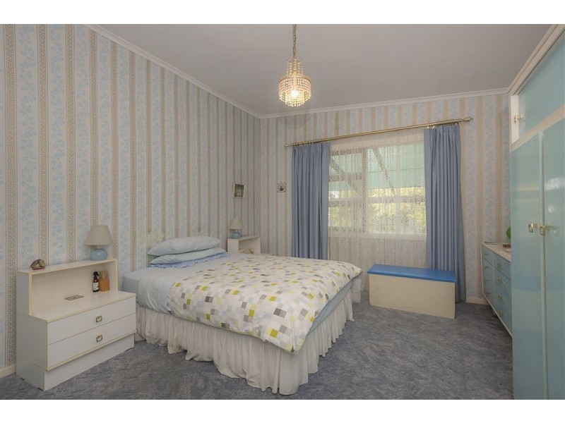 11 Halsey Road, Elizabeth East SA 5112