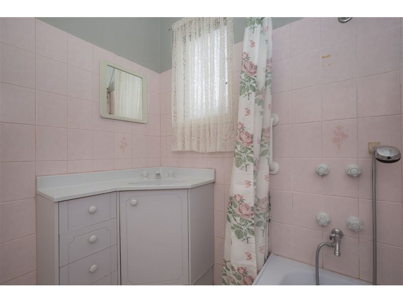 110 Halsey Road, Elizabeth East SA 5112