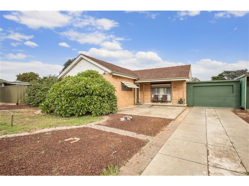 18 Berberis Street, Elizabeth Vale SA 5112