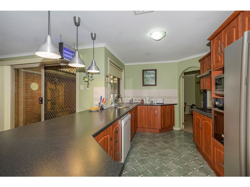 6 Navigator Parade, Smithfield SA 5114