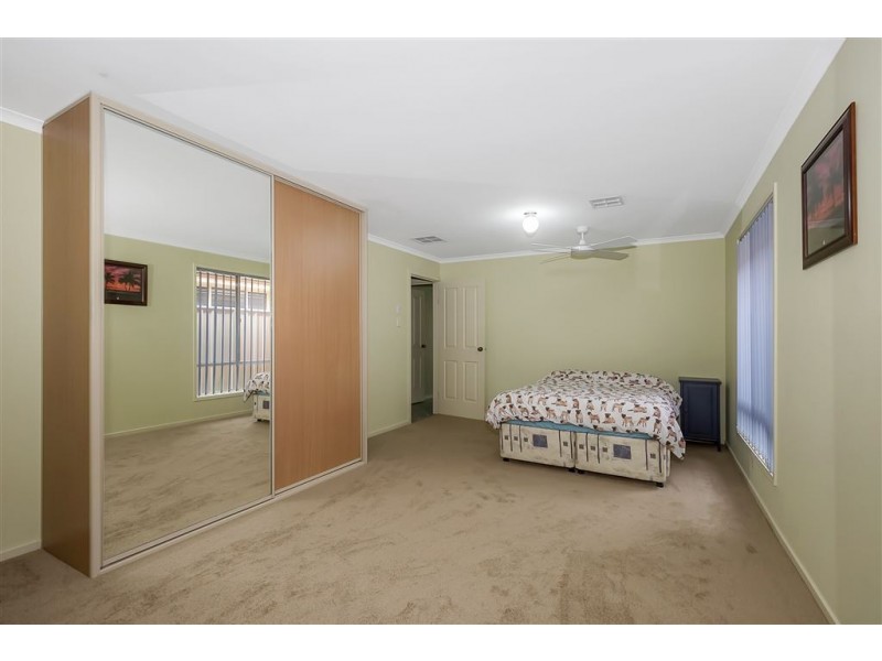 6 Navigator Parade, Smithfield SA 5114