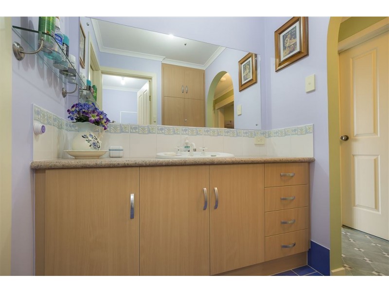 6 Navigator Parade, Smithfield SA 5114