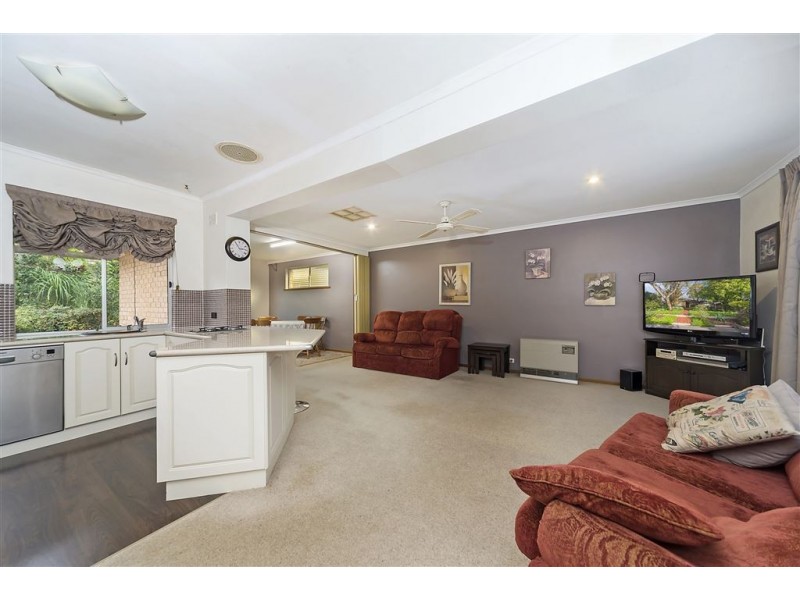 57 Far View Crescent, Ridgehaven SA 5097