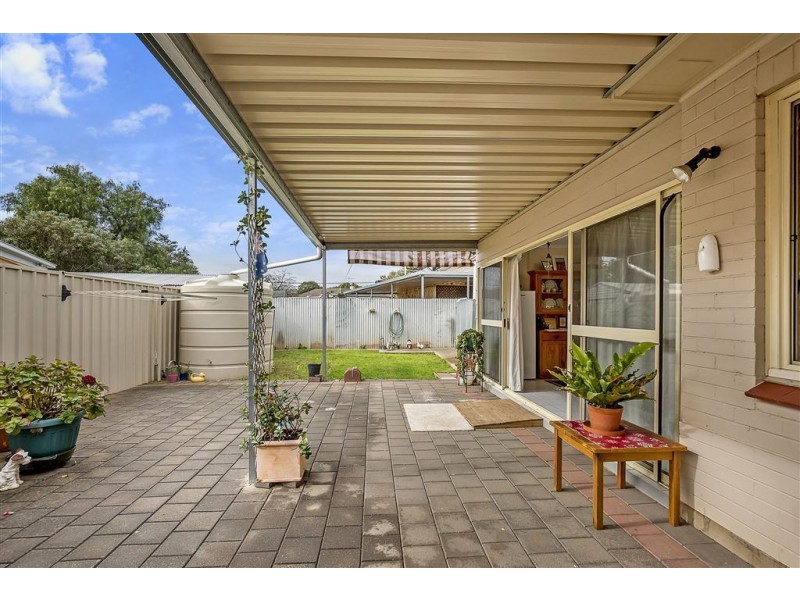 21 Rollison Road, Elizabeth Vale SA 5112