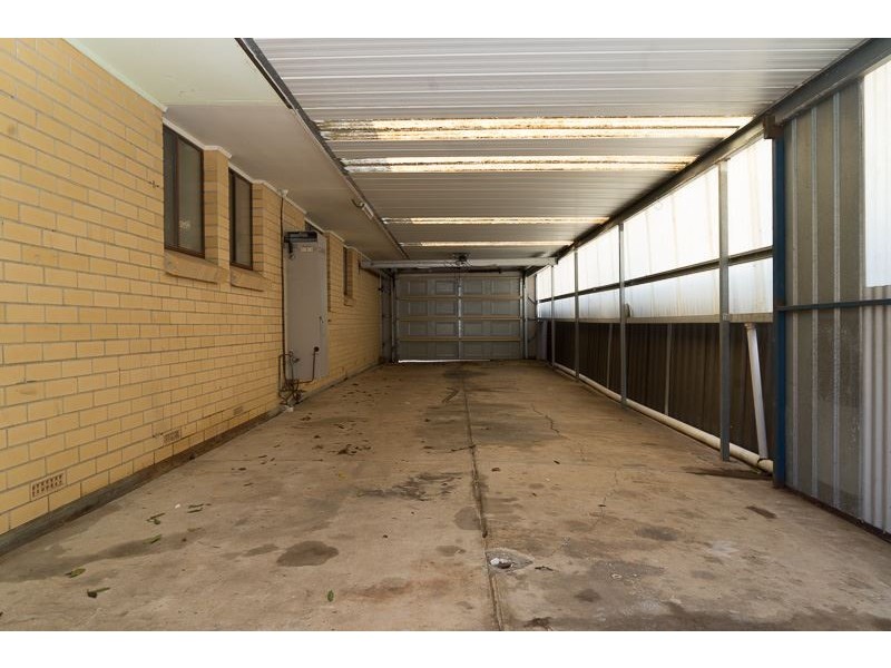 10 Chapel Road, Para Vista SA 5093