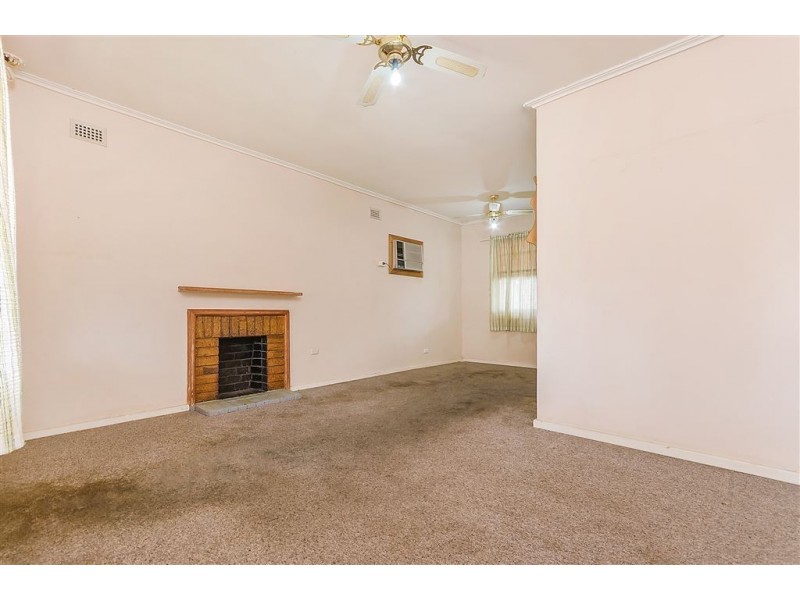 6 Halsey Road, Elizabeth East SA 5112