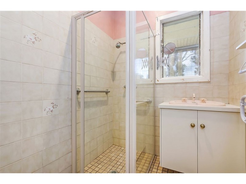 6 Halsey Road, Elizabeth East SA 5112