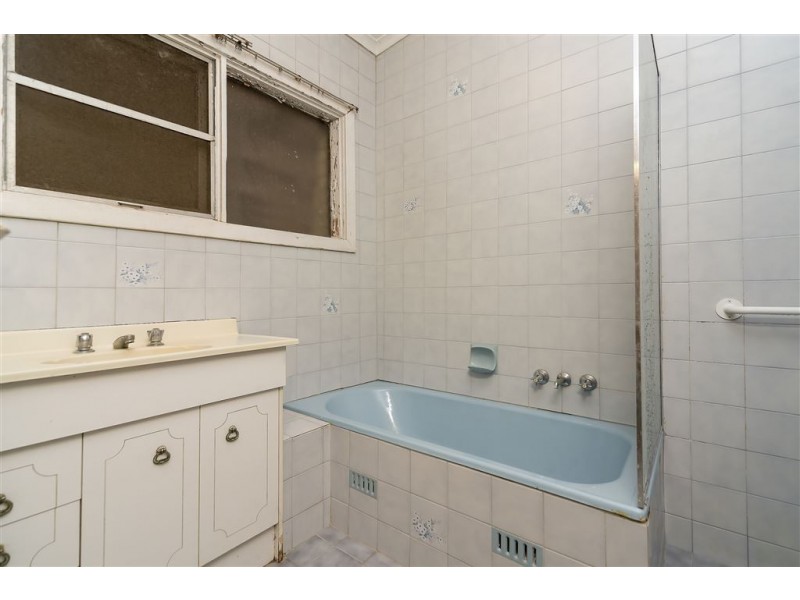 4 Anderson Street, Elizabeth East SA 5112