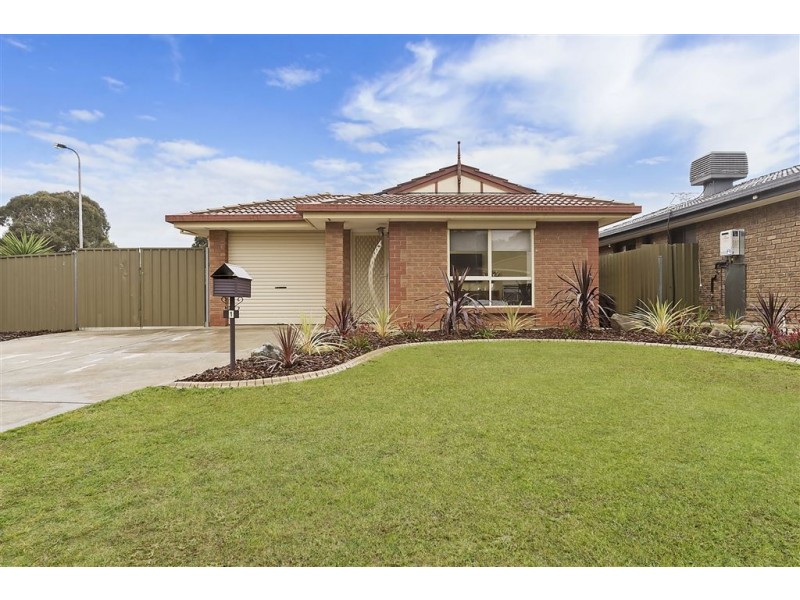 1 Deacon Court, Paralowie SA 5108