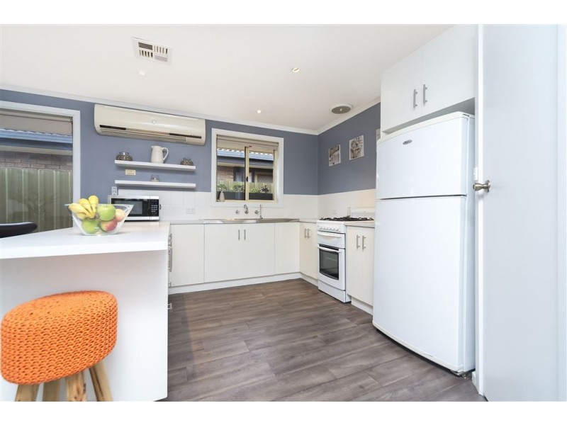 1 Deacon Court, Paralowie SA 5108