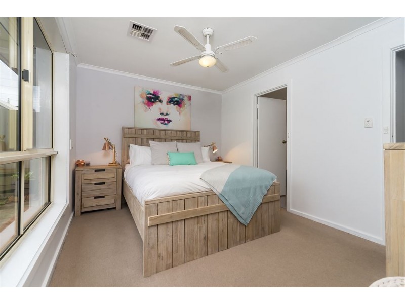 1 Deacon Court, Paralowie SA 5108