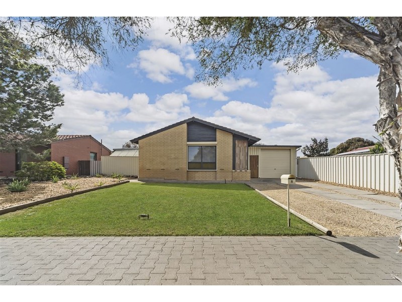 8 Fuller Crescent, Elizabeth East SA 5112