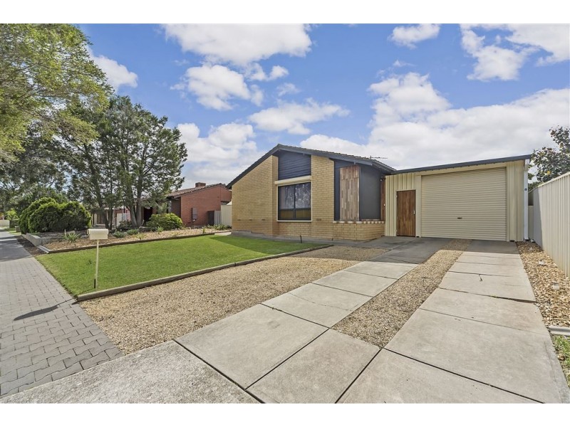 8 Fuller Crescent, Elizabeth East SA 5112