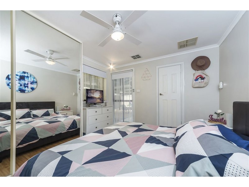 8 Fuller Crescent, Elizabeth East SA 5112