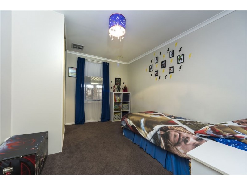 8 Fuller Crescent, Elizabeth East SA 5112