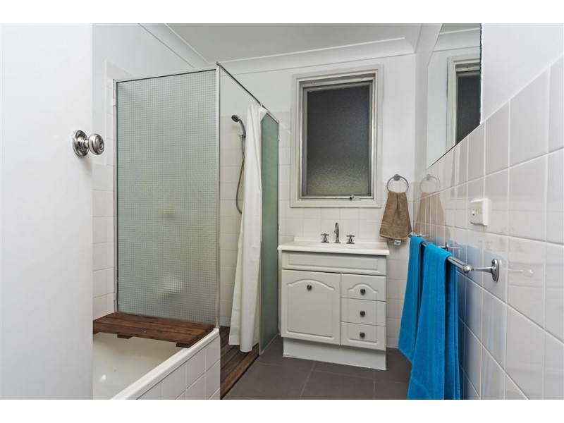 8 Fuller Crescent, Elizabeth East SA 5112