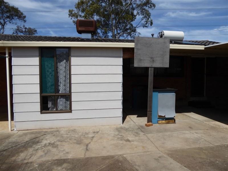 1 Linda Close, Paralowie SA 5108