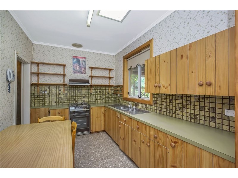 15 Chiselbury Road, Elizabeth Vale SA 5112