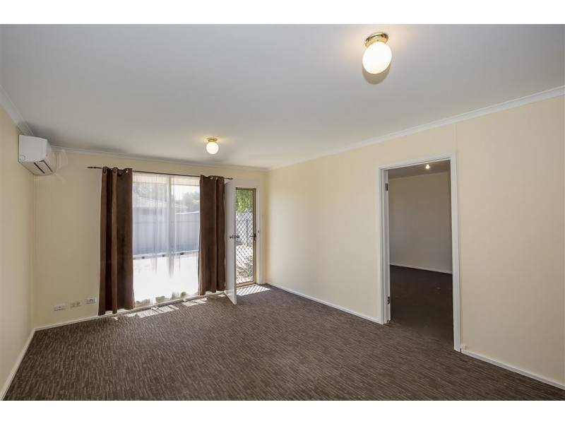 24/4 Para Road, Evanston SA 5116