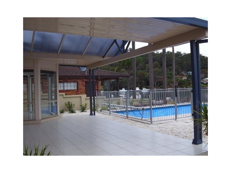 6 Helmsman Boulevard, St Huberts Island NSW 2257